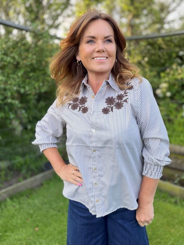 Esevalina Skjorte – Moonbeam med Mole