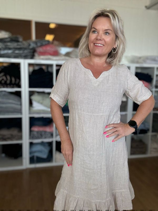 Frida lin dress sand