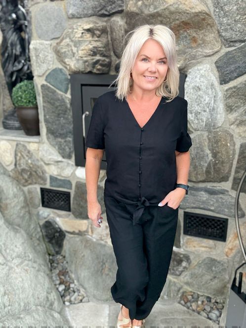 Hovedbilde Lava Blouse fra Freequent – Black