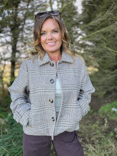 Hovedbilde Georg Short Coat fra Cream