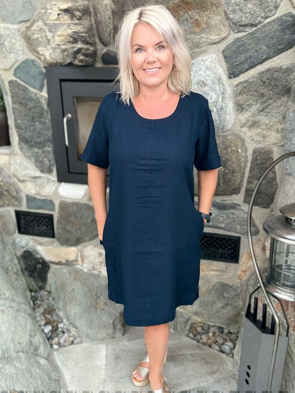 Lava dress med knapper marineblå