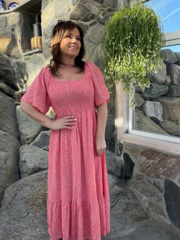 SARA GAGE ​​BLEKKKJOLE